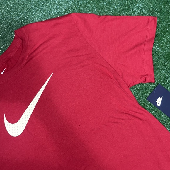 Nike Men’s Tee🆕 - Picture 2 of 11